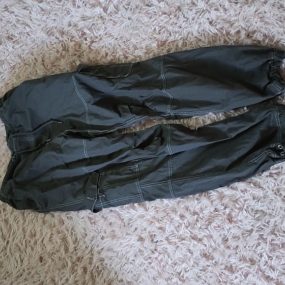Gray parachute pants women - Picture 1 of 3